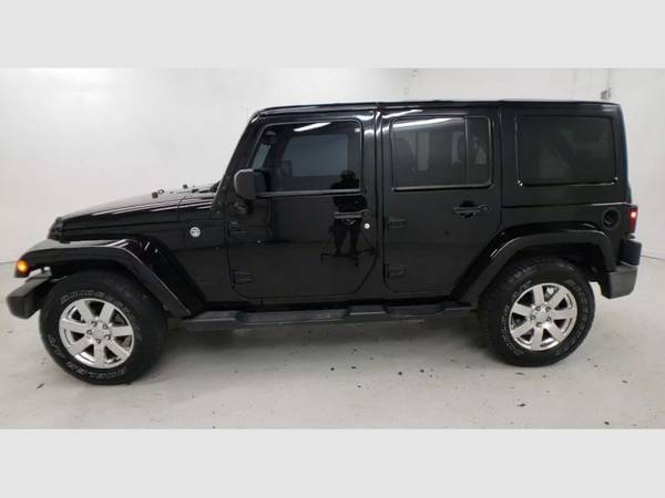 2016 JEEP WRANGLER UNLIMITED 4WD SAHARA - cars & trucks - by dealer... for sale in Austin, TX – photo 5