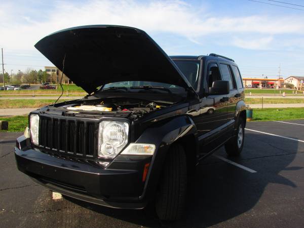 2009 Jeep Liberty Sport 4X4 Auto*autoworldil.com*"AFFORDABLE""REDUCED" for sale in Carbondale, IL – photo 4