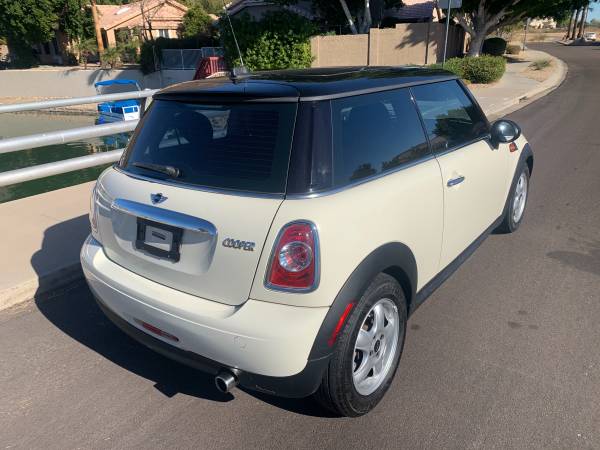 2011 MINI COOPER 2DR BASE - cars & trucks - by owner - vehicle... for sale in Phoenix, AZ – photo 2