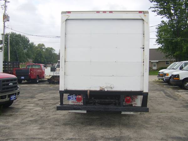 2006 CHEV EXPRESS 3500 16 FT CUBE VAN for sale in Green Bay, WI – photo 5