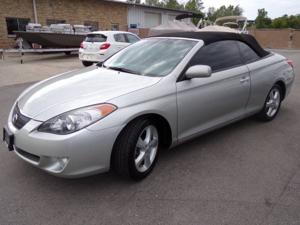 2006 TOYOTA SOLORA SLE CONVERTIBLE CLEAN CARFAX - 4 NEW TIRES #3411 for sale in Oconomowoc, WI – photo 3