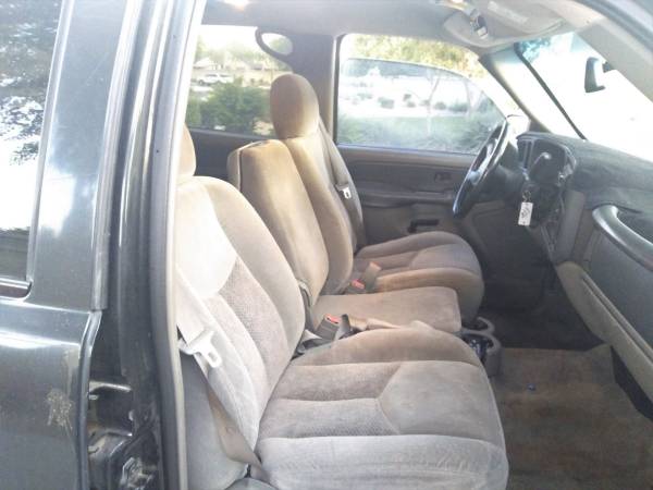 Seats 9 people!* 2003 chevy Tahoe. 3rd row. Clean truck ! for sale in Phoenix, AZ – photo 6