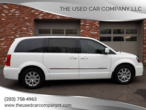 2015 Chrysler Town and Country - - by dealer - vehicle for sale in Prospect, CT – photo 4