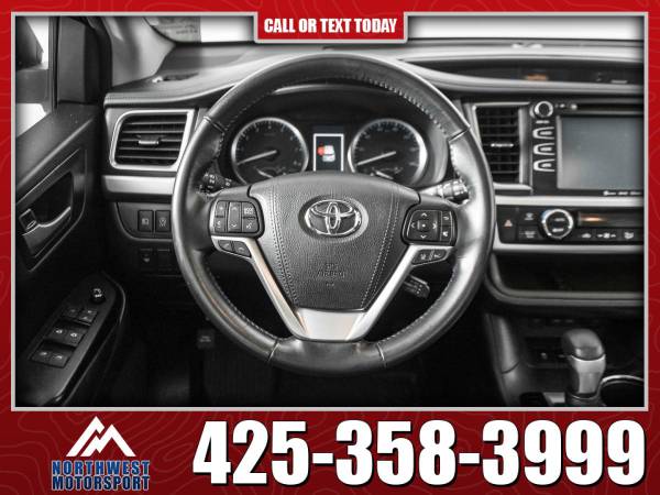 2018 Toyota Highlander XLE AWD - - by dealer for sale in PUYALLUP, WA – photo 17
