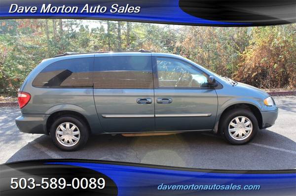 2006 Chrysler Town & Country Touring - - by dealer for sale in Salem, OR – photo 5