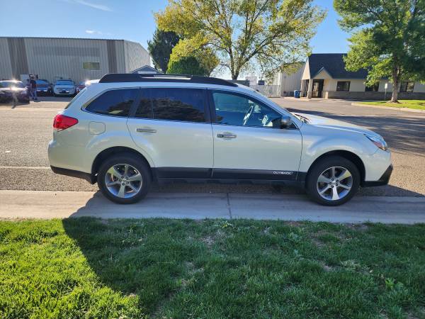 2013 Subaru outback Limited - - by dealer - vehicle for sale in Boise, ID – photo 3