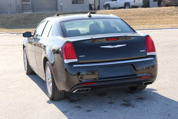 2019 Chrysler 300 Touring L 7K MILES ONLY - - by for sale in Omaha, NE – photo 10