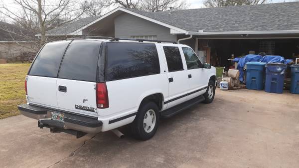 1999 Chevy Suburban for sale in Elgin, TX – photo 3