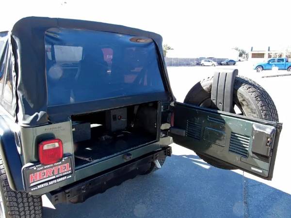 2003 Jeep Wrangler SE 5-Spd 4x4 Soft Top with 100K & Clean CARFAX for sale in Fort Worth, TX – photo 8