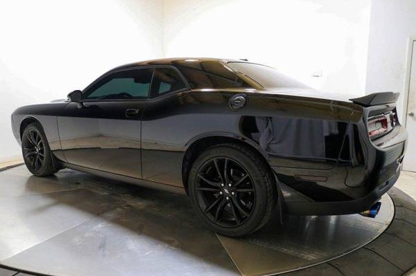 2018 Dodge CHALLENGER SXT LOW MILES EXHAUST COLD AD RUNS GREAT for sale in Sarasota, FL – photo 3