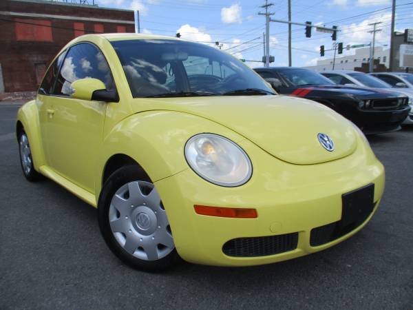 2010 Volkswagen Beetle **Hot Deal/Cold AC & Clean Title** - cars &... for sale in Roanoke, VA – photo 3