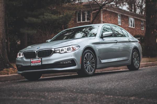 2018 BMW 530i xDrive - - by dealer - vehicle for sale in Great Neck, NY – photo 2