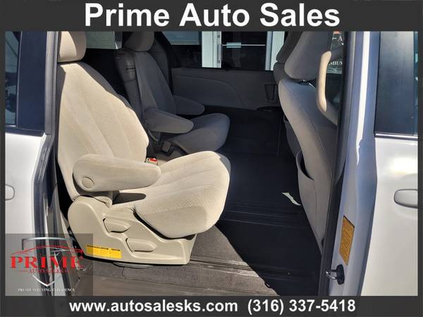 2011 TOYOTA SIENNA LE - - by dealer - vehicle for sale in Wichita, KS – photo 14