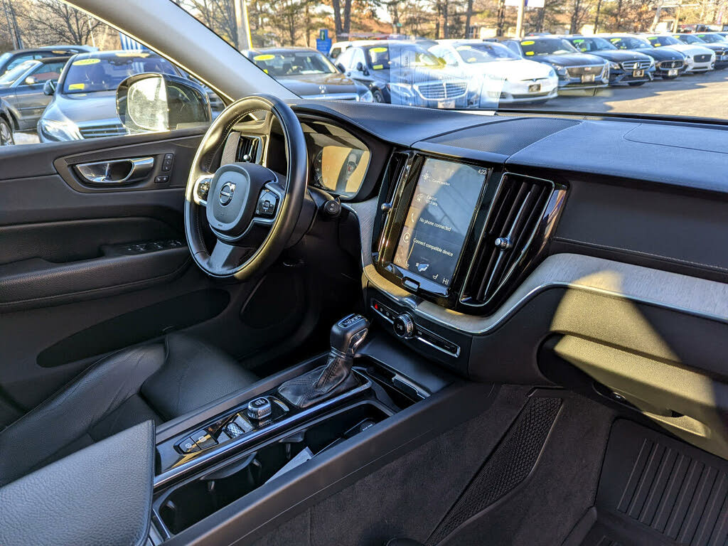 2018 Volvo XC60 T5 Inscription AWD for sale in Lowell, MA – photo 18