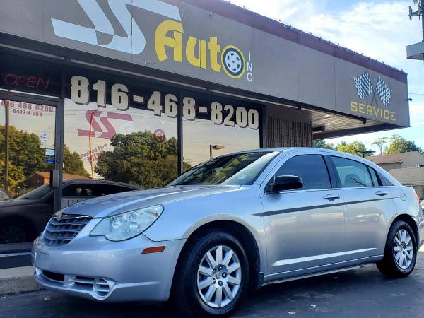 2010 Chrysler Sebring 4dr Sdn Touring - - by dealer for sale in Gladstone, MO – photo 9