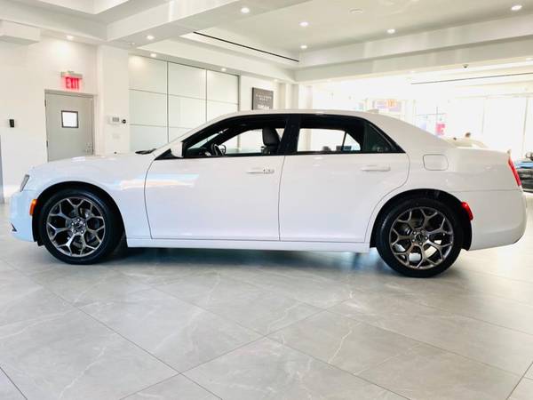2017 Chrysler 300 300S RWD 289 / MO - cars & trucks - by dealer -... for sale in Franklin Square, NY – photo 4