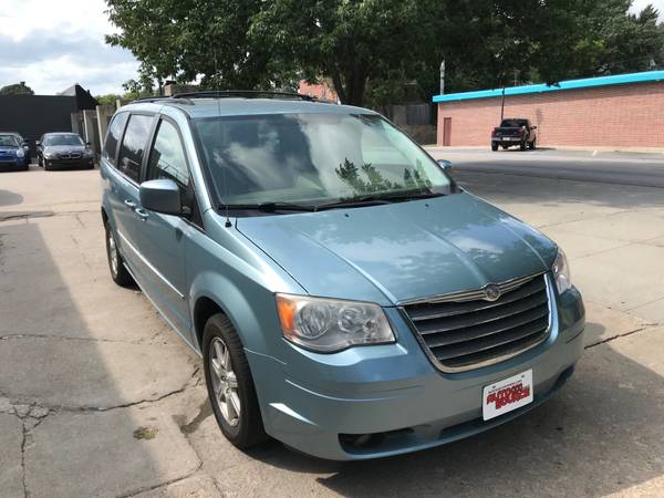 2009 Chrysler Town & Country Touring | 127k Miles | 2 Owner | Power Dr for sale in Omaha, NE – photo 4