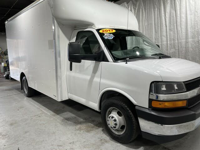 2017 Chevrolet Express Chassis 3500 159 Cutaway RWD for sale in Wyoming , MI