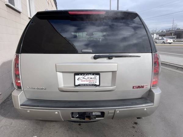 2007 GMC Yukon Denali Awd Low Miles! Leather! Moon Roof! - cars & for sale in Boise, ID – photo 5