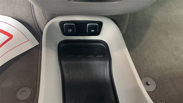 2020 Chrysler Pacifica FWD 4D Passenger Van/Minivan/Van Touring L for sale in Indianapolis, IN – photo 20