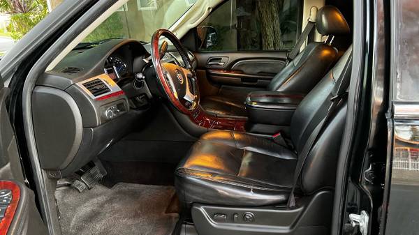 2007 Cadillac Escalade V8 - - by dealer - vehicle for sale in San Diego, CA – photo 9