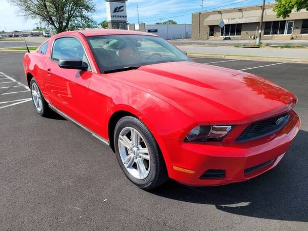 2010 Ford Mustang V6 Manual w/Only 50k Miles! Runs Great! - cars & for sale in Tulsa, OK – photo 4