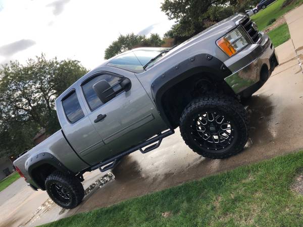 Lifted 09 Sierra 4x4 Truck for sale in Streator, IL – photo 4