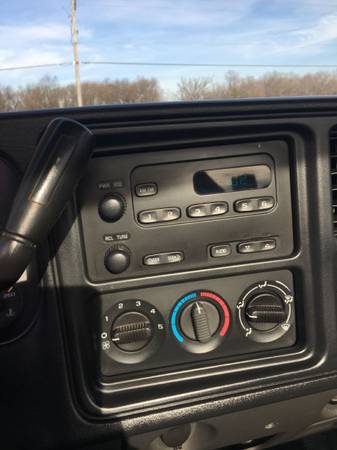 Chevy Silverado 2500 HD - cars & trucks - by owner - vehicle... for sale in Walworth, WI – photo 13