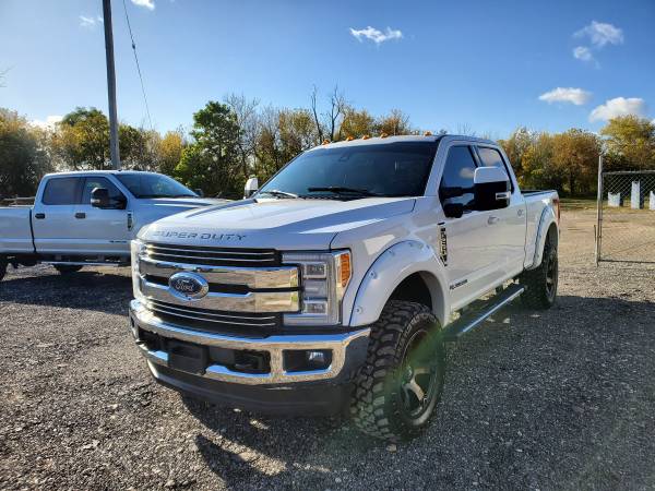 2017 FORD F250 LARIAT 4X4 FX4 6.7 POWERSTROKE LIFTED PANO ROOF CLEAN for sale in BLISSFIELD MI, MI – photo 11