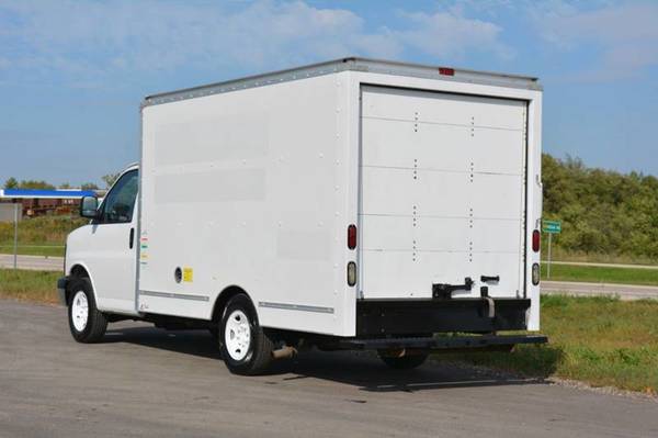 2012 GMC 3500 12ft Box Truck for sale in Peoria, IL – photo 7