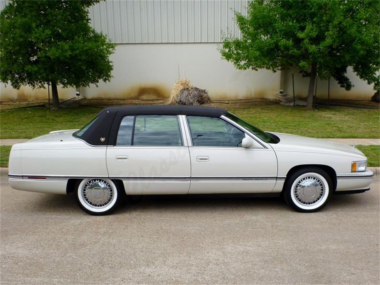 1996 Cadillac DeVille for sale in Arlington, TX – photo 2