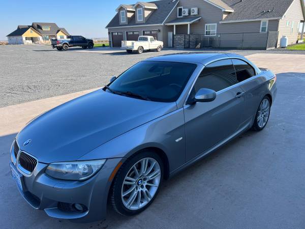 2011 bmw 335i hard top convertable for sale in Moses Lake, WA – photo 2