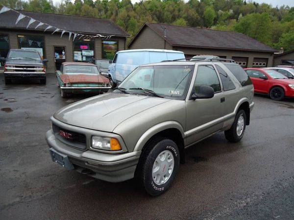 1997 GMC Jimmy SL 2dr 4WD SUV CASH DEALS ON ALL CARS OR BYO FINANCING for sale in Lake Ariel, PA – photo 2