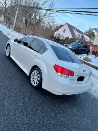 2010 Subaru Legacy 2 5i Limited for sale in Deer Park, NY – photo 4