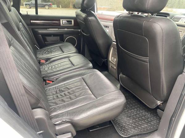 2006 Lincoln Navigator - - by dealer - vehicle for sale in Grayson, GA – photo 11