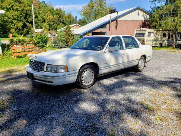 1997 Cadillac Deville-Southern Car!! for sale in Whitesboro, NY