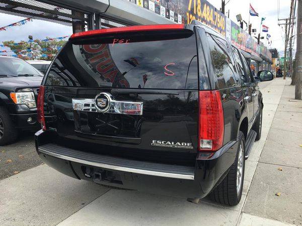 2011 Cadillac Escalade AWD 4dr TOURING Guaranteed Credit Approval! for sale in Brooklyn, NY – photo 7
