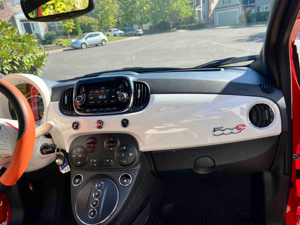 2019 Fiat 500e Electric - Like New - 12K mi - - by for sale in Portland, OR – photo 13