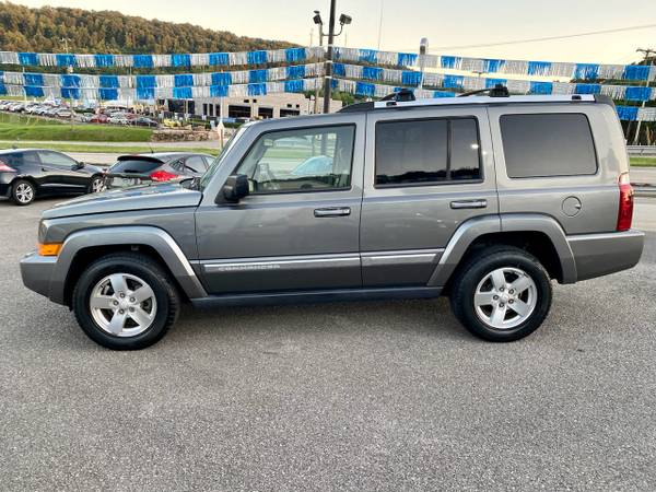 2008 Jeep Commander RWD 4dr Limited - - by dealer for sale in Knoxville, TN – photo 5
