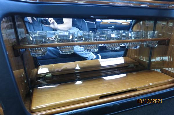 2005 Lincoln Town Car-EXECUTIVE LIMO - - by dealer for sale in Collingswood, NJ – photo 18