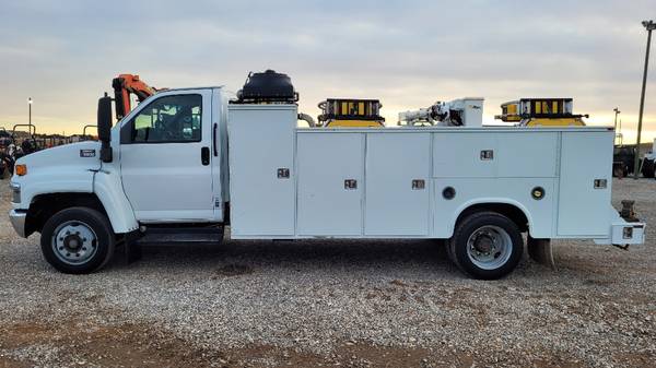 2009 GMC 5500 14ft Service Utility PTO Air Compressor Bed 8 1L Gas for sale in Oklahoma City, OK – photo 9