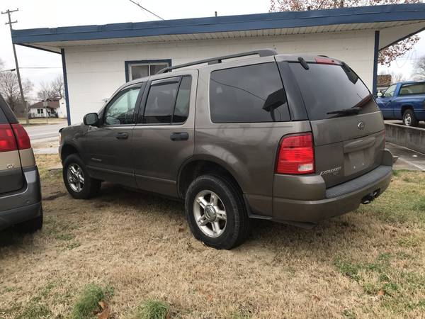 2004 Ford Explorer-Kenny Neal's Pre-Owned for sale in Wentworth, MO