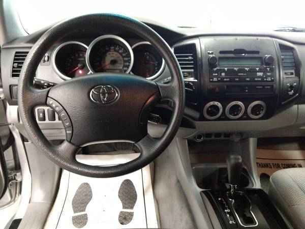 2011 TOYOTA TACOMA V6 4X4 23K MILES, 1 OWNER CLEAN - SEE PICS for sale in Gladstone, MI – photo 11