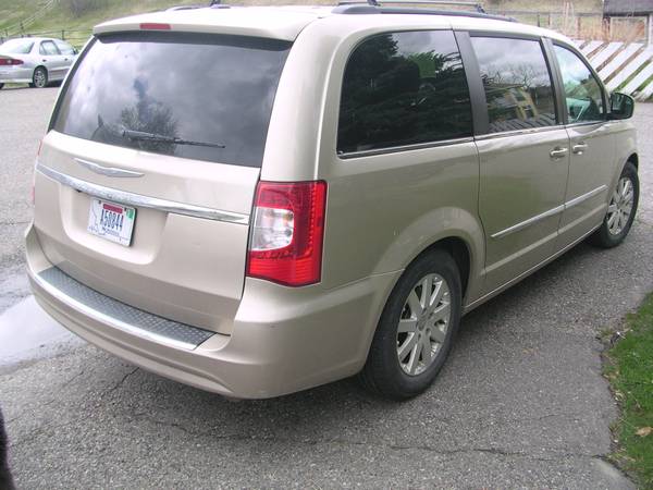 2014 Chrysler Town & Country wagon for sale in Bozeman, MT – photo 3