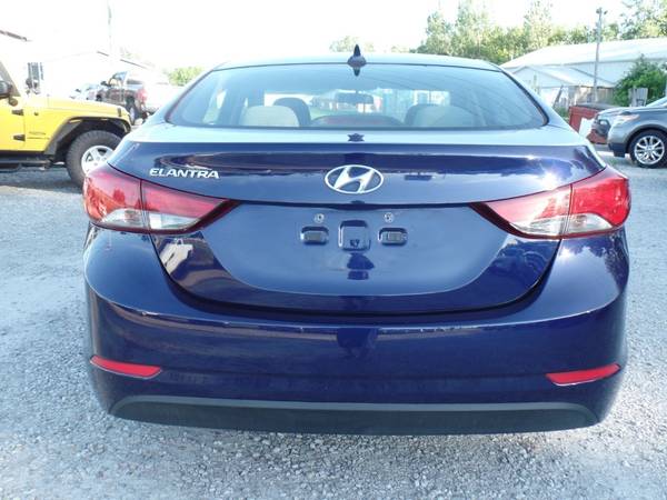 2014 Hyundai Elantra SE Manual - - by dealer - vehicle for sale in Carroll, OH – photo 6