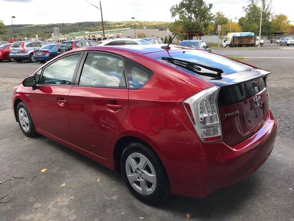 2010 Toyota Prius 2 Hatchback - cars & trucks - by dealer - vehicle... for sale in Ithaca, NY – photo 3