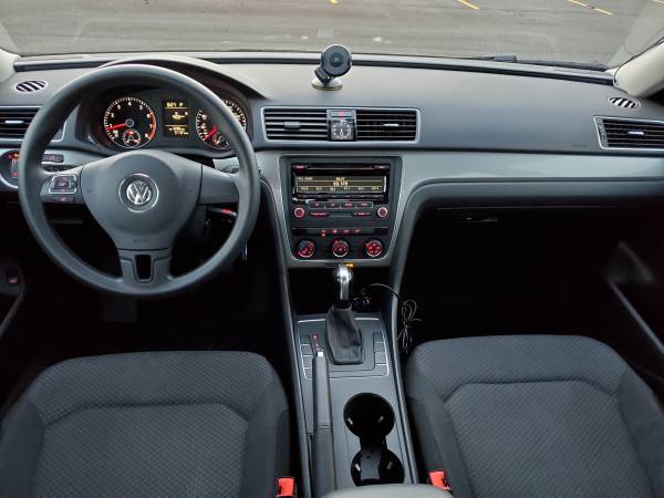 2015 Volkswagen Passat 1.8T for sale in Naperville, IL – photo 4
