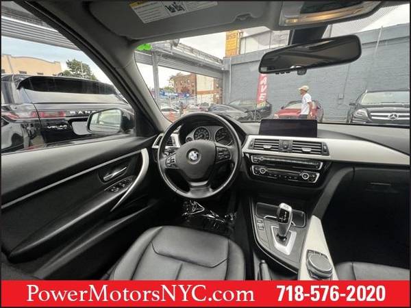 2018 BMW 3 Series 320i xDrive - - by dealer - vehicle for sale in Jamaica, NY – photo 12
