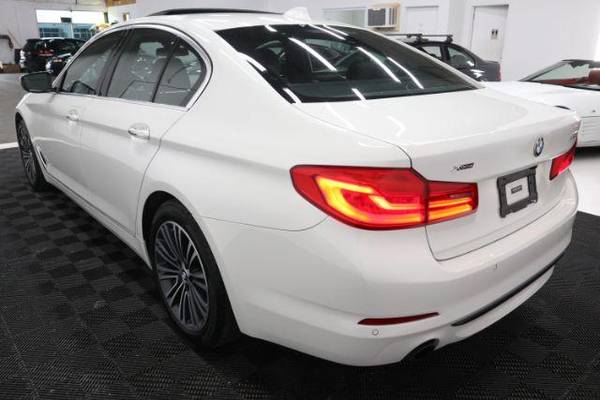 2018 BMW 5-Series 530i xDrive - - by dealer - vehicle for sale in CHANTILLY, District Of Columbia – photo 13