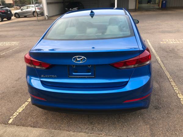 2017 HYUNDAI ELANTRA SE (ONE OWNER CLEAN CARFAX)NE for sale in Raleigh, NC – photo 2